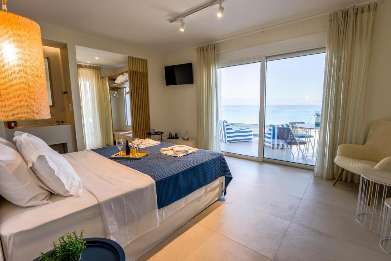 La Mer Bleue Boutique Suite Vrahati Exteriör bild